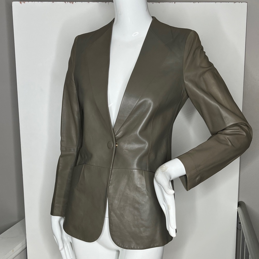 Giorgio Armani Sz 38 / US 6 One Snap Button Leathet Blazer Jacket - New w Tags